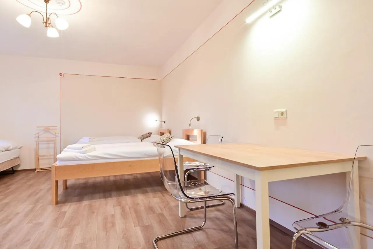 Wellness Pobyt Na Vceli Lazne - Apispa - Apiterapeut-Cz - 5 Procedur 卡罗维发利