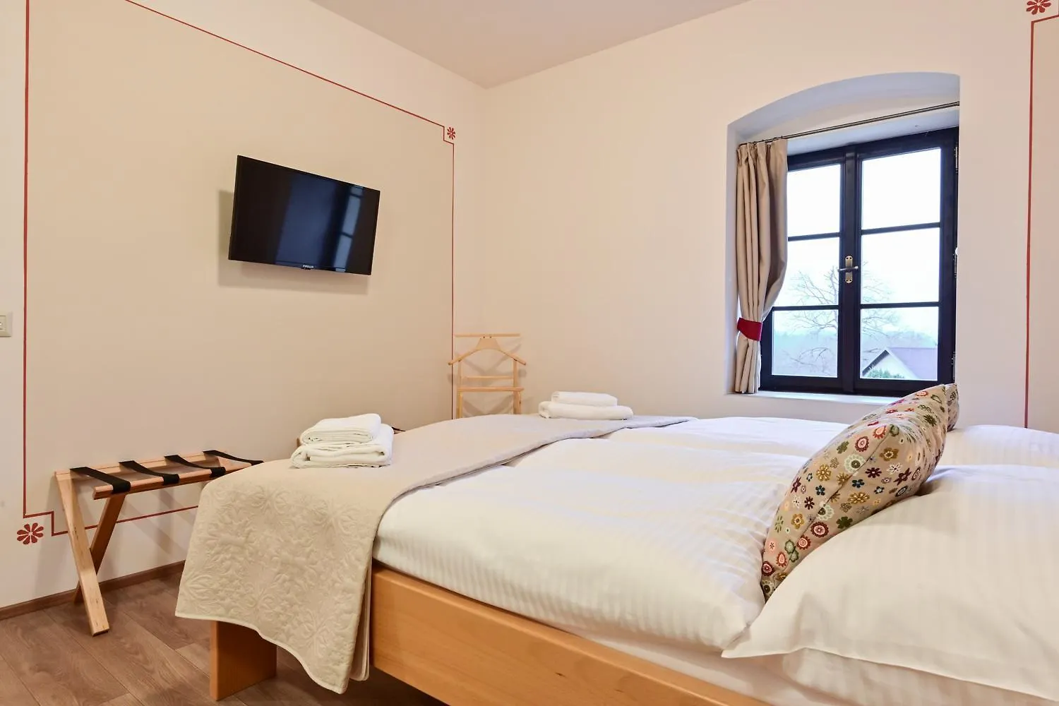 Apartmán Wellness Pobyt Na Vceli Lazne - Apispa - Apiterapeut-Cz - 5 Procedur Karlovy Vary